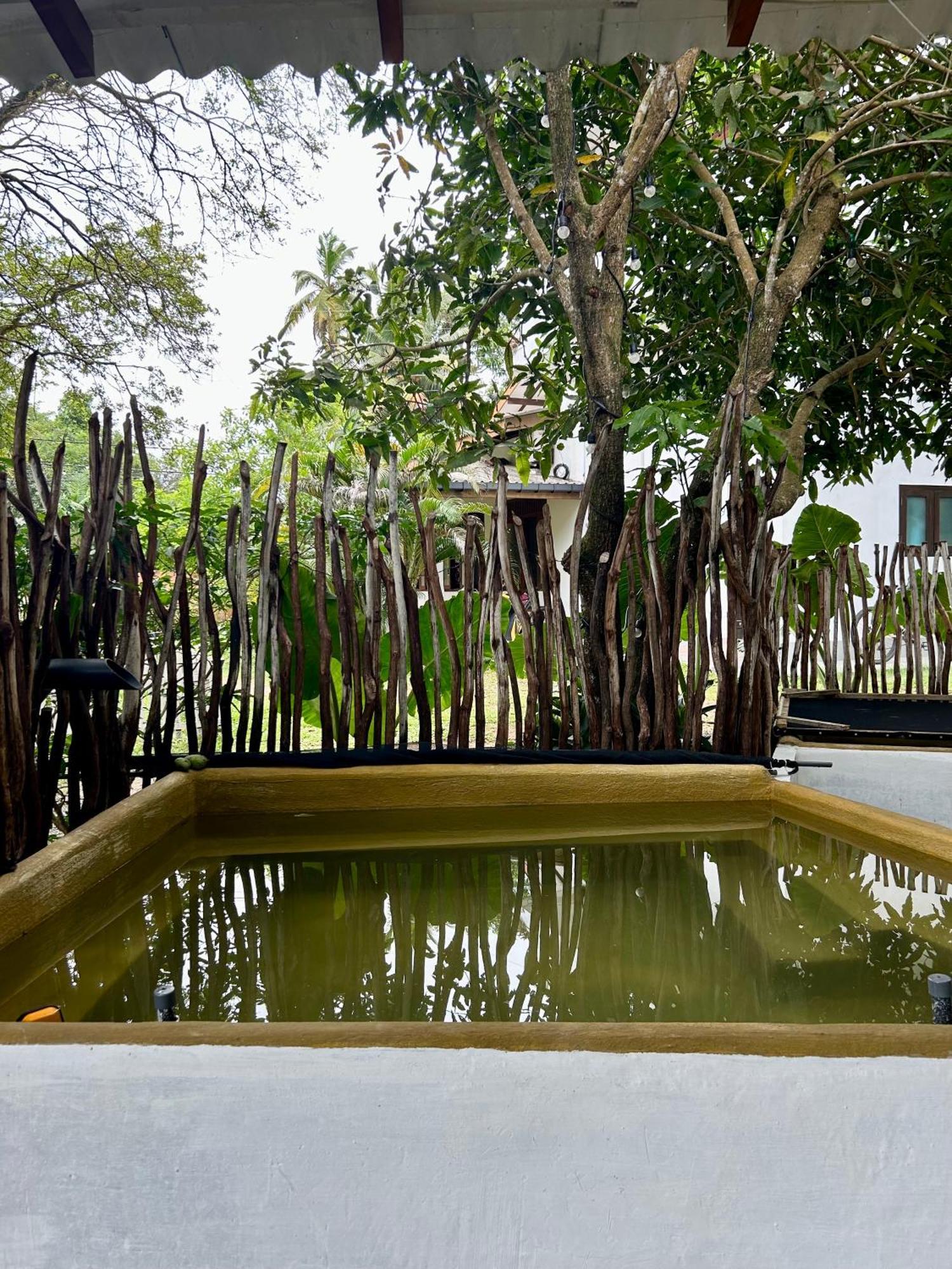 فندق One Bhakthi آهانغاما المظهر الخارجي الصورة